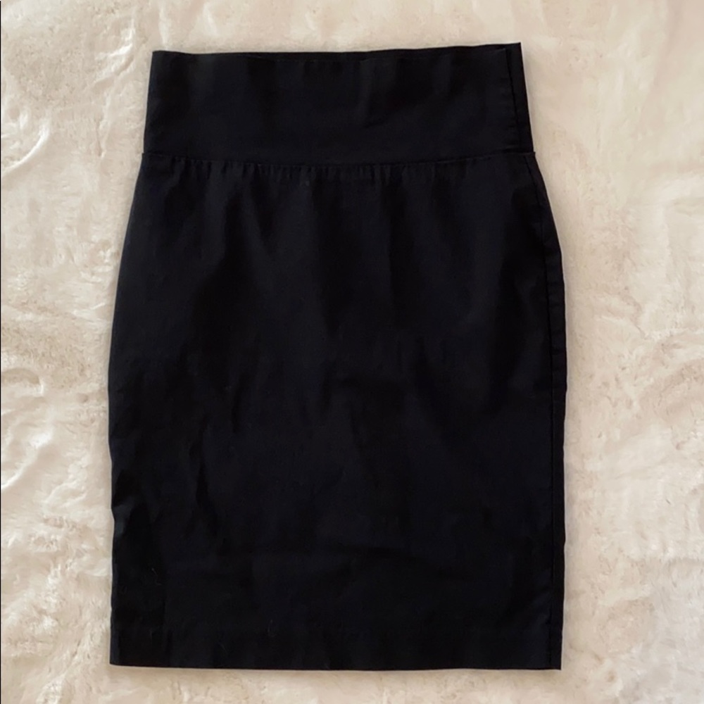 High waisted black pencil skirt